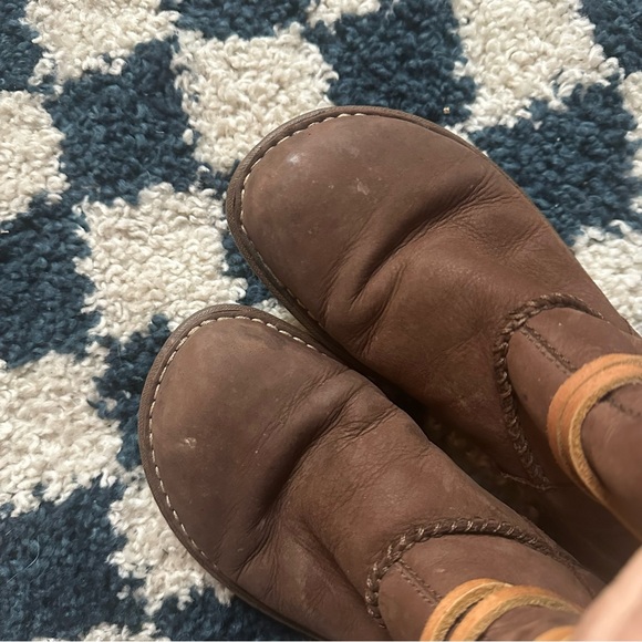 UGG Tall Catalina Boots Goober Brown Sheepskin Suede Lace Around Pull On. Size 6 - Picture 4 of 6
